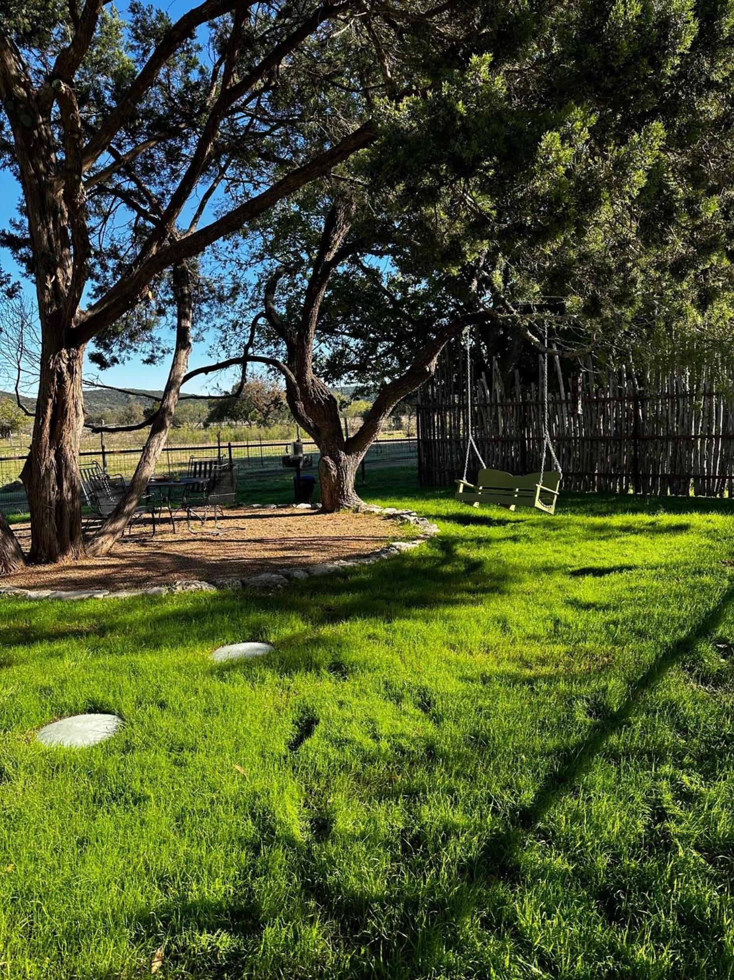 Montesino Ranch Lodging Villa Wimberley Ngoại thất bức ảnh